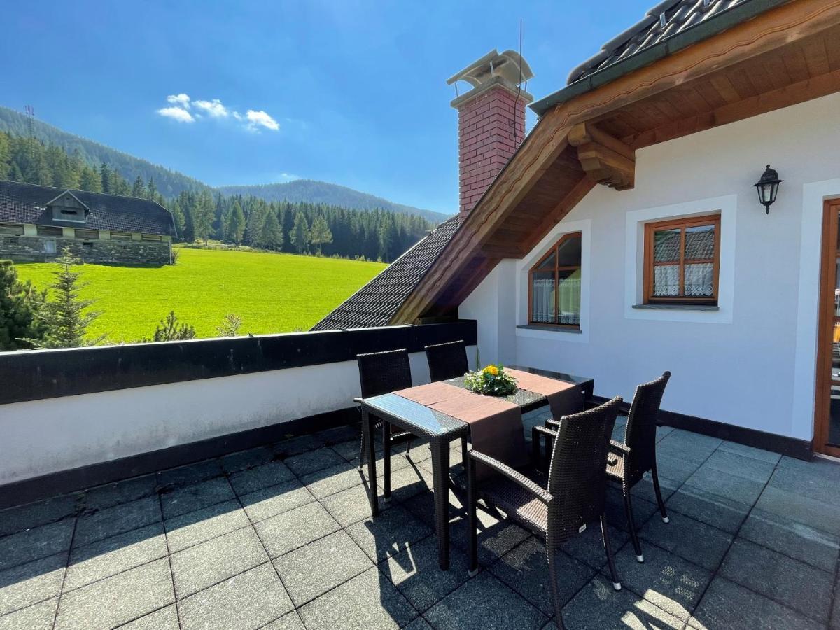 Ferienhaus Alpenblick Krakauschatten Esterno foto