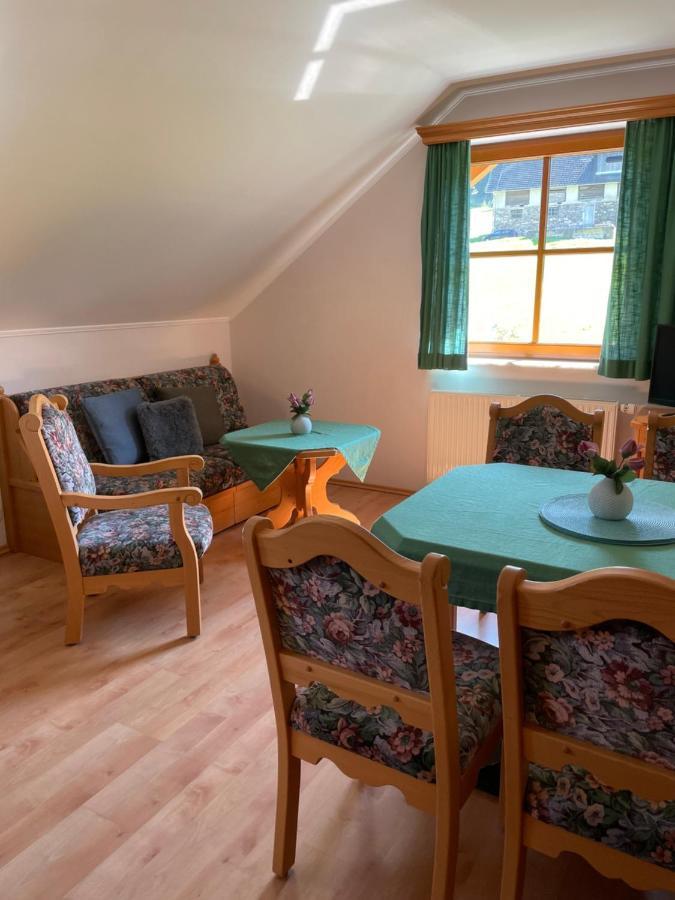 Ferienhaus Alpenblick Krakauschatten Esterno foto