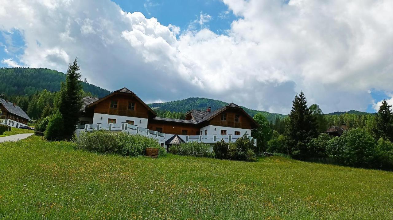 Ferienhaus Alpenblick Krakauschatten Esterno foto